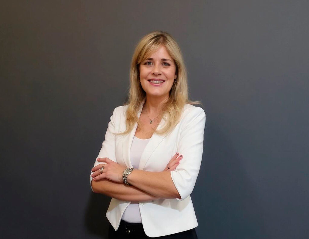 Professora de espanhol Jemima